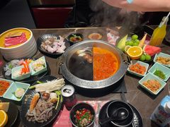 -一绪に和牛寿喜烧(罗湖益田假日店)