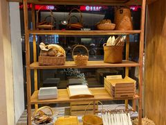 面包甜点陈列柜-那家面包房(珠江路店)