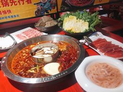 -谭鸭血老火锅(万象九宜城店)