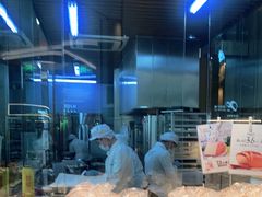 面包甜点陈列柜-西村叔叔的店·面包·甜品·蛋糕(清河万象汇店)
