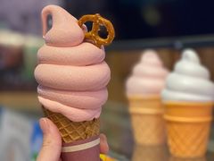 草莓炼乳冰淇淋-寿奶茶·鲜奶与茶(合生汇购物中心店)