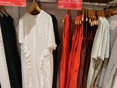 -优衣库(上海虹口龙之梦店)