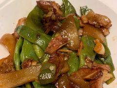 月牙骨焖豆角-北李妈妈菜·海肠捞饭(高新万达店)