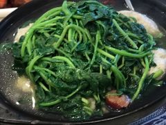-避风塘潮粤海鲜酒楼