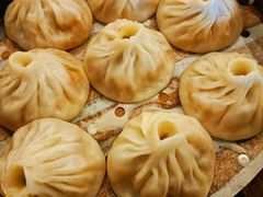 蟹粉小笼包-馋三尺蟹粉小笼(人民广场店)