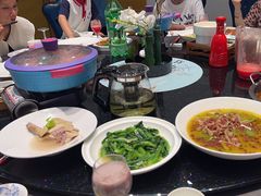 -香山湖家家宴(中山陵店)