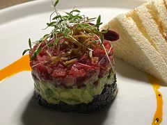 牛肉塔塔配牛油果黑橄榄酱-Solo(衡山路店)