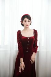 -洋洋婚纱品牌集合店