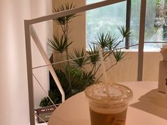 靠窗位-XI·LaundryCafe 喜咖自助洗衣咖啡店