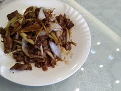 麻爷葱爆羊肉-金家老三饭庄(常营店)