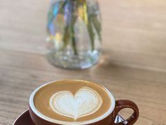 拿铁-VOYAGE COFFEE 咖啡烘焙工坊店(798艺术区店)