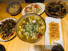 -十三式重庆江湖菜(金茂览秀城店)