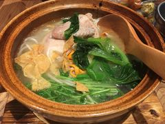 -刀小蛮半只鸡过桥米线(家乐福四元桥店)