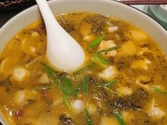 -江城小馆陕南妈妈菜·全球旅行餐厅(钟楼店)