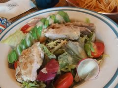 牛油果鸡扒沙拉-I HOLIC艾豪丽披萨(KKone店)