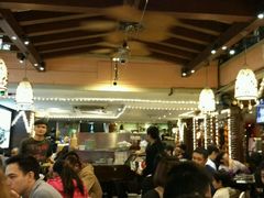 -大头虾越式风味餐厅(光明广场店)