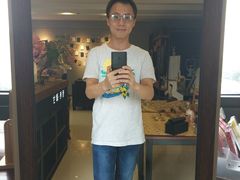 -肆兮眼镜·蔡司·徕卡战略合作店(大坪店)