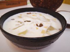 -志龙皇冠吃货椰子铺