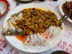 油浸鱼-堂瓦里·传统赣菜(第一街区店)