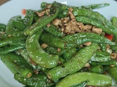 -芦茨金富饭庄·25年老字号·专做稻草鸡