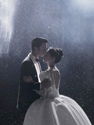 -至臻微拉婚纱摄影