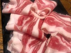 -老牌坊云南鱼豆花火锅(爱建店)