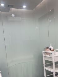 -苗方清颜专业祛痘·皮肤管理