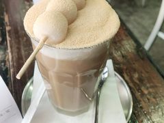 白玉豆乳冰拿铁-MIKAKU(万达广场上海宝山店)