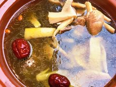 松茸鸡汤-有红鸡毛店·川菜(建设路店)