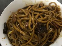 -珠宝街老左杂酱面馆