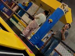 -极限Jump蹦床·新潮玩运动世界·室内乐园·团建·派对中心