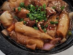 牛腩猪肠煲-渔民新村(番禺总店)