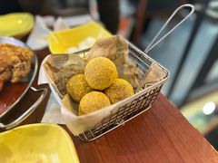 -BHC炸鸡(明洞总店)