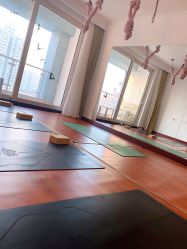-Yvon yoga 瑜伽·精准体态管理中心