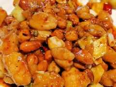 宫爆花仁鸡丁-蔴将·川菜(黄龙万科店)