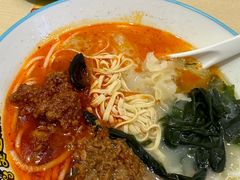 -灵芝妹子海鲜米线(凯德和平广场店)