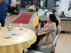 大堂-鹏城人家海鲜酒家·23年老字号(较场尾店)