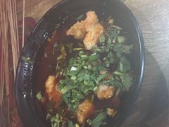 -椒点传统串串香