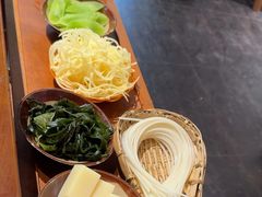 -黔有有贵州酸汤夺夺粉火锅(五味十字店)