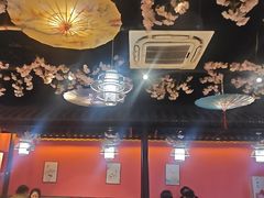 -老街烧烤大排档·地道湖北菜·龙虾馆(汉口火车站店)