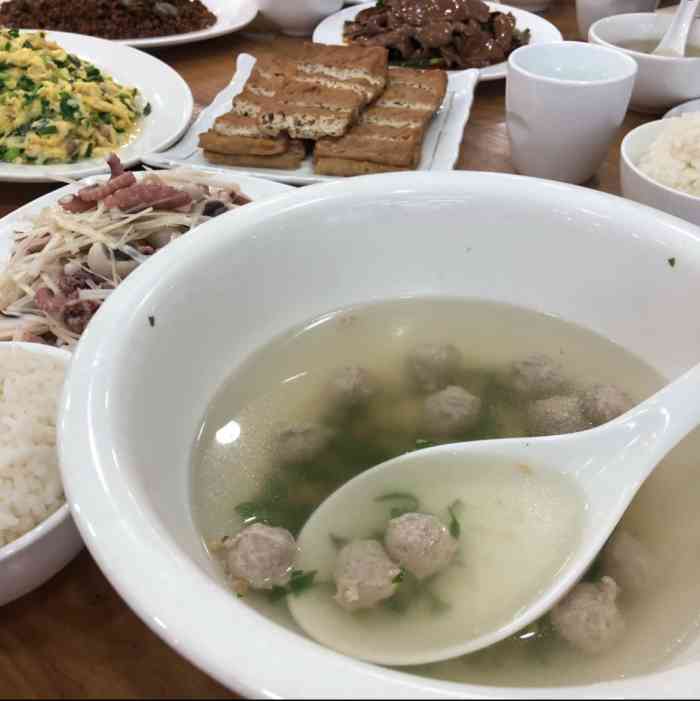 万鑫餐厅-"在八大关正阳关路上,饭店挺大的,去得早,."-大众点评移动版