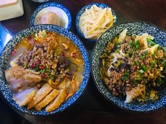 -粉家柳州螺蛳粉(杨宅路店)