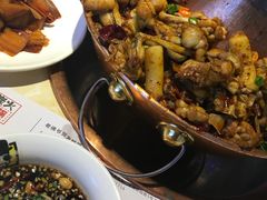 -老佛爷炭火蛙锅直营(清滨路总店)