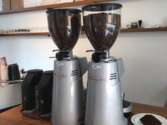 -Line 咖啡(石厦花园店)