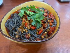-湖南人家湘菜馆(镇江路店)