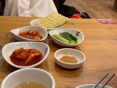 -喇喇排骨火锅·传统韩式脊骨汤(望京西园总店)