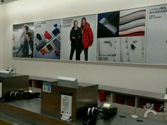 -优衣库(郑州丹尼斯大卫城店)