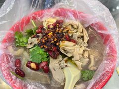 -中东大市场美食城
