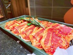 -草家酱蟹炭火烤肉店(珲春南路一店)
