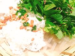 -Cau Go Vietnamese Cuisine